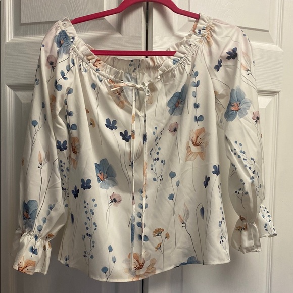 Floral Off-Shoulder Women's Top - Picture 1 of 2